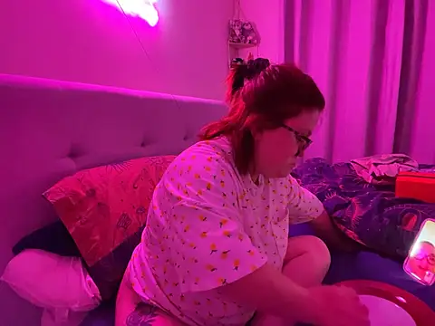 Tallulah-mae-xoxox online show from 02/01/25, 10:23