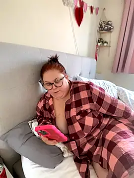 Tallulah-mae-xoxox online show from 09/24/25, 12:19