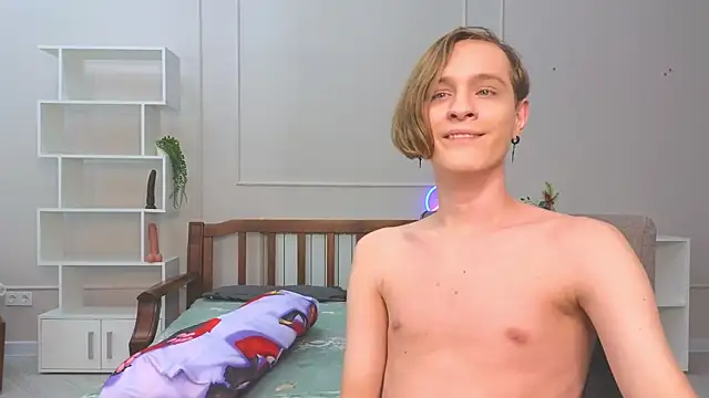 nikompell online show from 12/31/24, 01:15