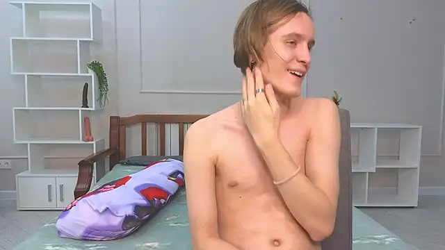 nikompell online show from 12/31/24, 04:16