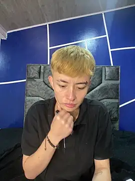 nico 18x online show from 02/01/25, 02:58