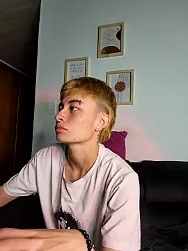 nico 18x online show from 02/04/25, 07:22