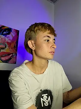 nico 18x online show from 02/04/25, 10:34