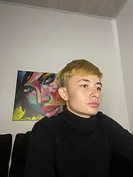 nico 18x online show from 02/10/25, 09:04