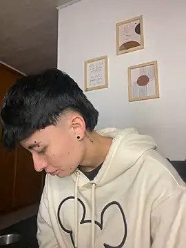 nico 18x online show from 02/19/25, 08:10