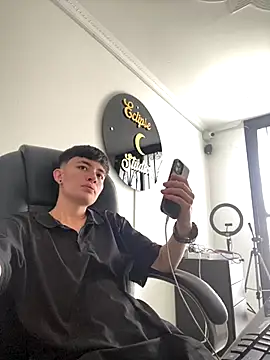 nico 18x online show from 12/16/25, 07:52