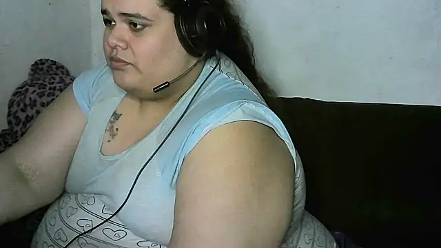 Snapshot of GeovanaLiveHot chatting on 11/14/25, 07:07 GeovanaLiveHot online show from 11/14/25, 07:07