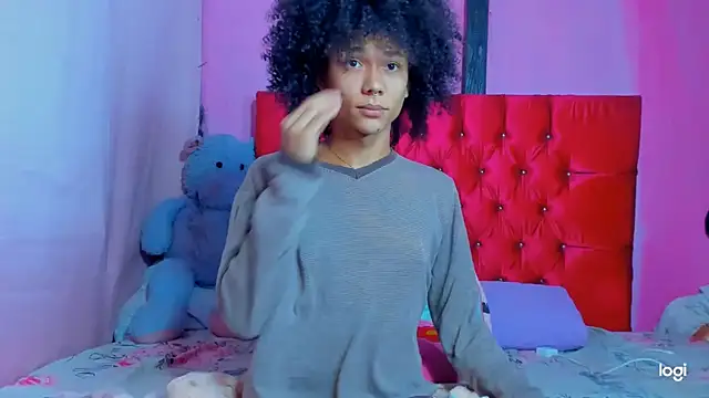 Snapshot of StassieBell chatting on 03/11/26, 10:10 StassieBell online show from 03/11/26, 10:10