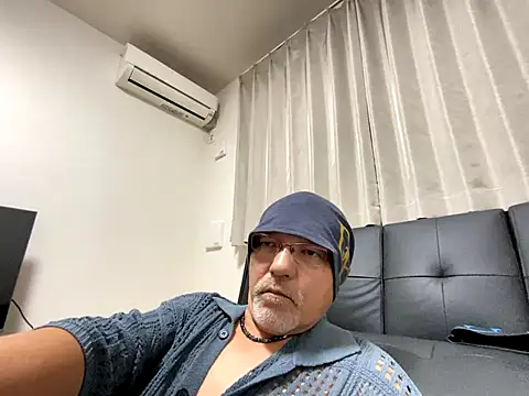 Grandpa29hijii online show from 10/19/25, 01:34