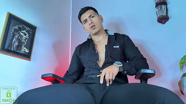 Snapshot of Adrian_Mill3r chatting on 09/15/25, 05:24 Adrian Mill3r online show from 09/15/25, 05:24