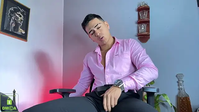 Snapshot of Adrian_Mill3r chatting on 09/27/25, 05:29 Adrian Mill3r online show from 09/27/25, 05:29