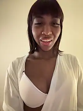 Snapshot of IamCrystal2 chatting on 12/15/24, 11:20 IamCrystal2 online show from 12/15/24, 11:20