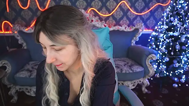 Roxy Rayy online show from 01/15/25, 06:43