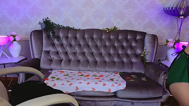 Roxy Rayy online show from 09/16/25, 06:09