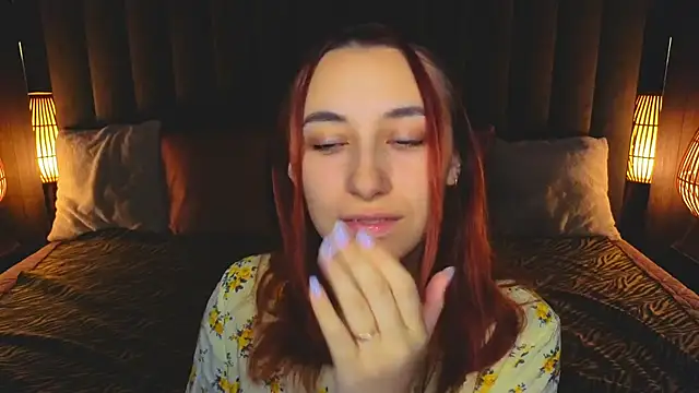 Roxy Rayy online show from 10/22/25, 06:13