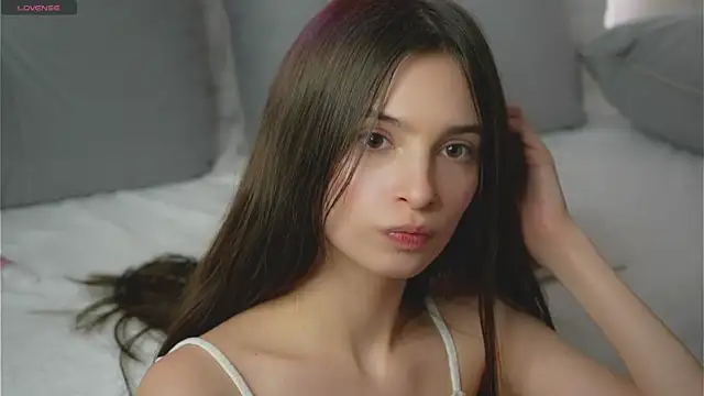 Snapshot of EvaLung777 chatting on 02/11/25, 04:02 EvaLung777 online show from 02/11/25, 04:02