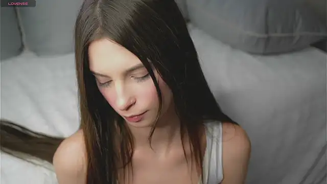 Snapshot of EvaLung777 chatting on 02/13/25, 03:35 EvaLung777 online show from 02/13/25, 03:35