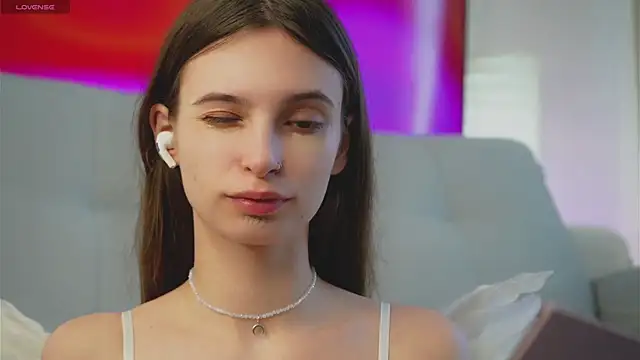 Snapshot of EvaLung777 chatting on 02/25/25, 07:42 EvaLung777 online show from 02/25/25, 07:42