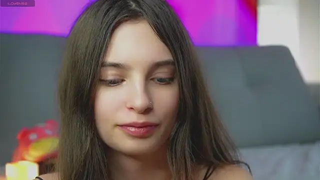 Snapshot of EvaLung777 chatting on 03/06/25, 12:19 EvaLung777 online show from 03/06/25, 12:19