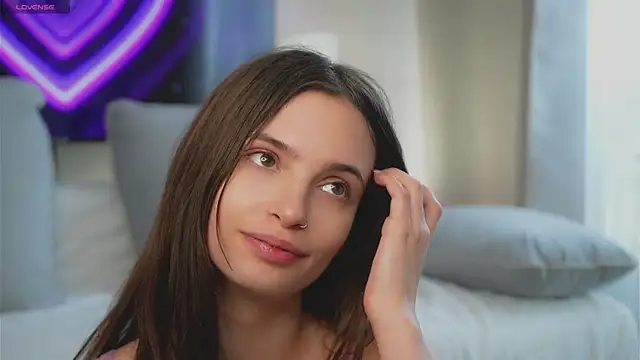 Snapshot of EvaLung777 chatting on 03/07/25, 12:01 EvaLung777 online show from 03/07/25, 12:01