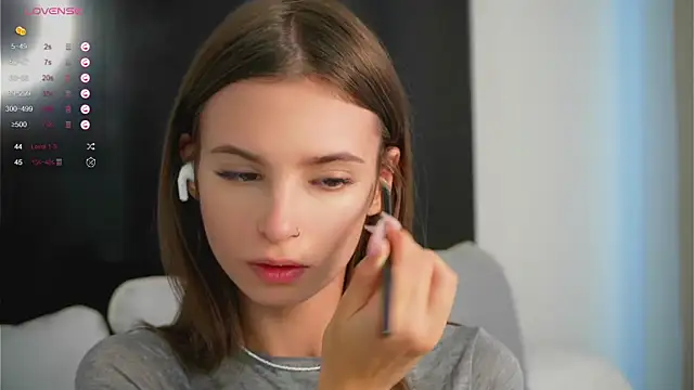 Snapshot of EvaLung777 chatting on 09/11/25, 07:52 EvaLung777 online show from 09/11/25, 07:52