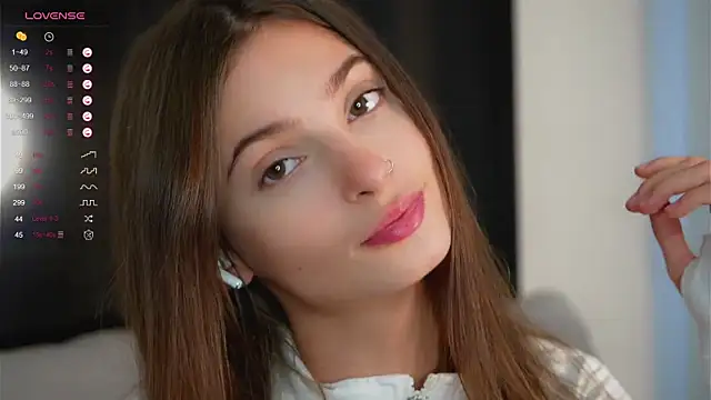 Snapshot of EvaLung777 chatting on 10/15/25, 08:14 EvaLung777 online show from 10/15/25, 08:14