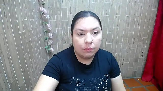 Snapshot of solyeria chatting on 04/03/26, 09:40 solyeria online show from 04/03/26, 09:40