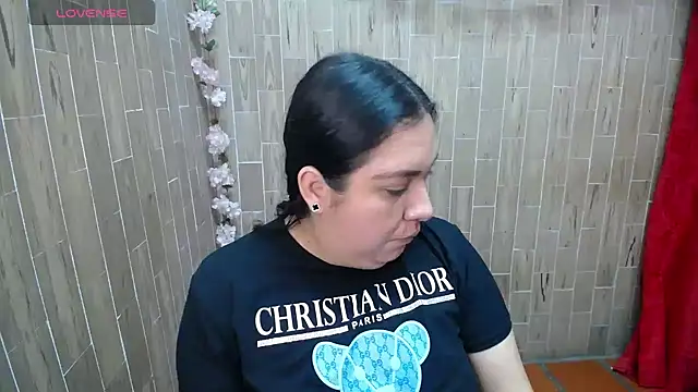 solyeria online show from 04/28/26, 02:27