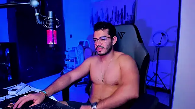 BrunoD31 online show from 11/22/25, 04:33