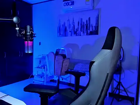 BrunoD31 online show from 02/17/26, 04:31