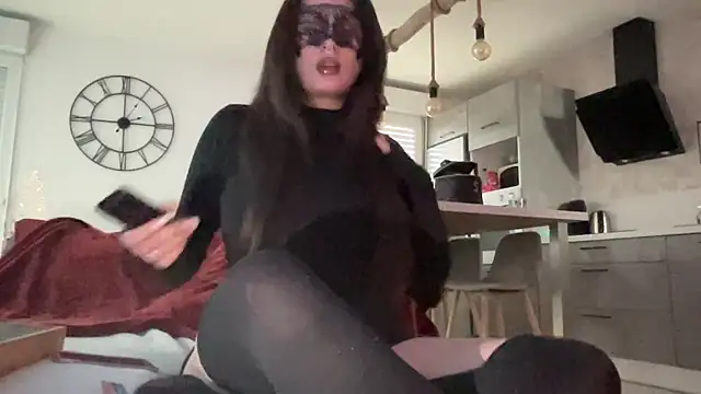 DominaCat75 online show from 12/19/24, 01:07