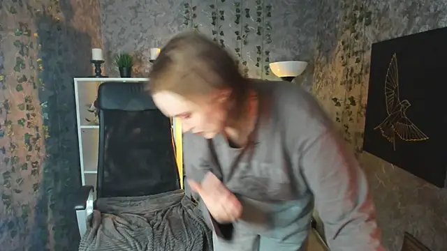 Lella Ryann  online show from 01/11/25, 06:14