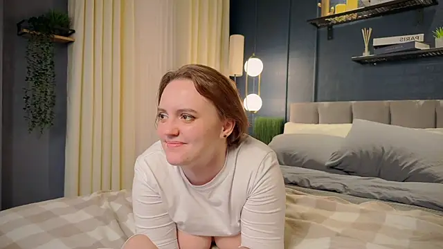 Lella Ryann  online show from 01/17/25, 11:18