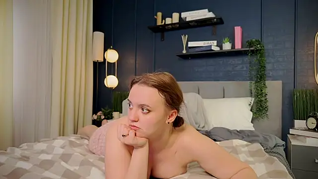 Lella Ryann  online show from 01/19/25, 03:50