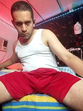 Snapshot of CRISTHIAN_GREY01 chatting on 04/30/26, 06:03 CRISTHIAN GREY01 online show from 04/30/26, 06:03