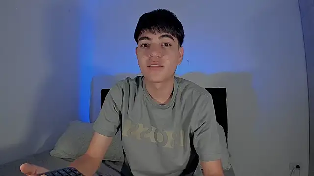 Snapshot of JaycoThomas chatting on 01/12/25, 03:17 JaycoThomas online show from 01/12/25, 03:17