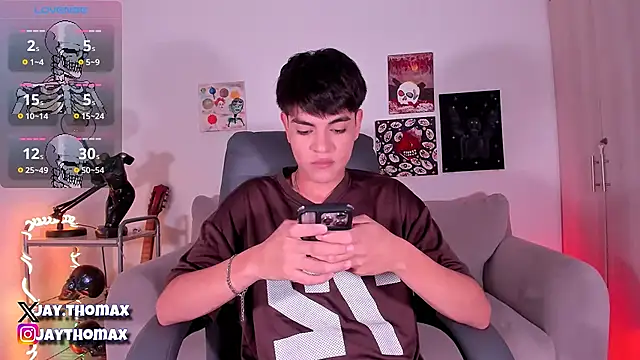 Snapshot of JaycoThomas chatting on 03/04/25, 11:22 JaycoThomas online show from 03/04/25, 11:22