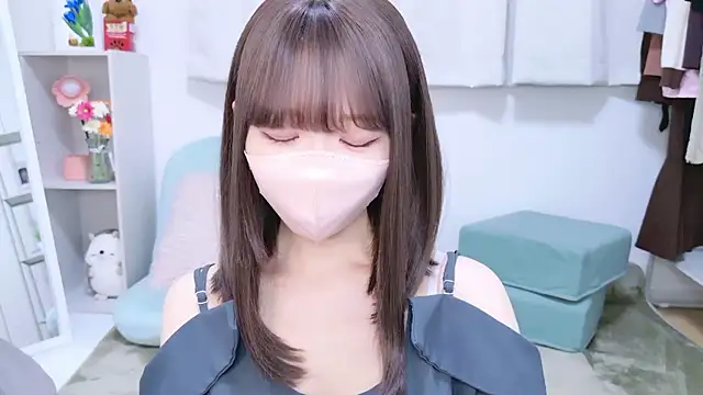 Snapshot of 328_mitsuha chatting on 09/20/25, 10:38 328 mitsuha online show from 09/20/25, 10:38