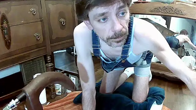 MaxJr8008 online show from 09/26/25, 07:56