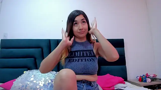 LisaWhite  online show from 02/24/25, 09:52