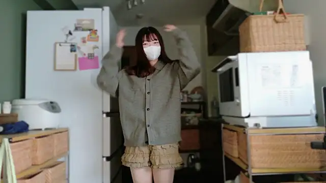  Yui  online show from 11/08/25, 05:40