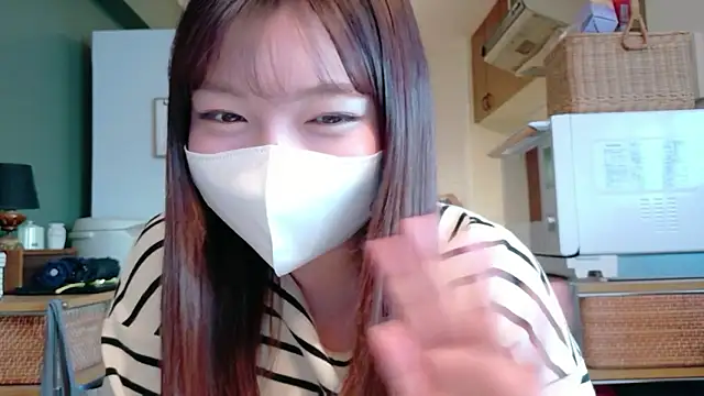  Yui  online show from 11/30/25, 07:01