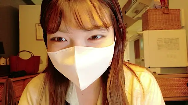  Yui  online show from 12/03/25, 08:56