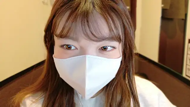  Yui  online show from 12/04/25, 04:33