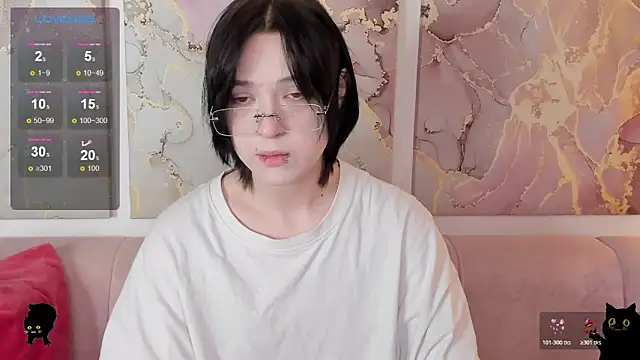 Snapshot of fiamoory chatting on 04/04/26, 01:15 fiamoory online show from 04/04/26, 01:15