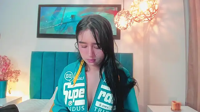 LaraGoldd online show from 11/13/25, 12:42