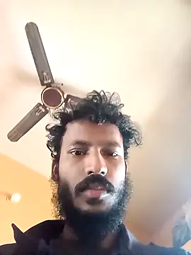 Snapshot of Radhikadavi879 chatting on 01/16/25, 06:03 Radhikadavi879 online show from 01/16/25, 06:03