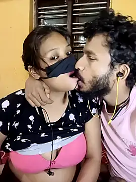 Snapshot of Radhikadavi879 chatting on 01/23/25, 07:07 Radhikadavi879 online show from 01/23/25, 07:07