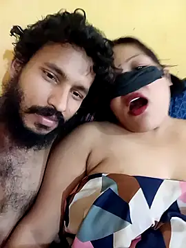 Snapshot of Radhikadavi879 chatting on 01/27/25, 04:11 Radhikadavi879 online show from 01/27/25, 04:11