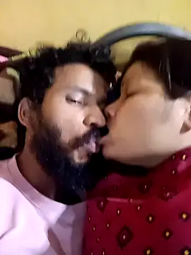 Snapshot of Radhikadavi879 chatting on 01/31/25, 05:10 Radhikadavi879 online show from 01/31/25, 05:10